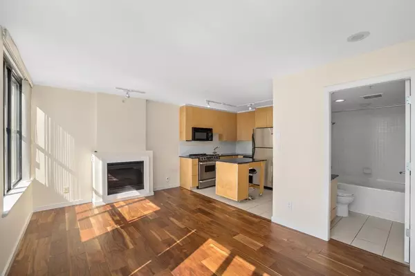 Vancouver, BC V6Z 3C2,989 Beatty ST #1004