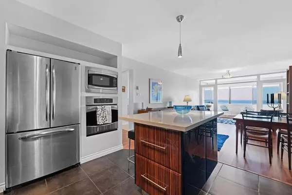 2212 Folkestone WAY #64,  West Vancouver,  BC V7S 2X7