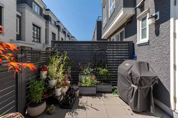 Vancouver, BC V5X 0G7,234 W 62nd AVE