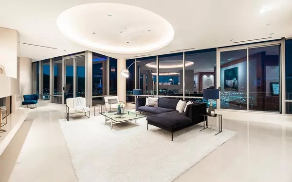 Vancouver, BC V6C 2C6,1077 W Cordova ST #PH4201