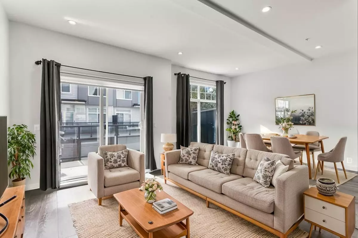 Langley, BC V3A 3N5,22334 48 AVE #11