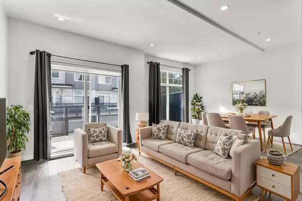 22334 48 AVE #11, Langley, BC V3A 3N5