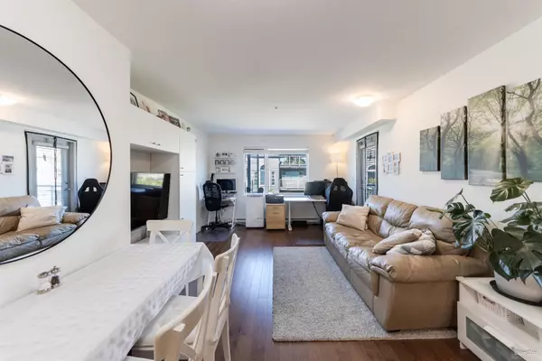 Port Coquitlam, BC V3C 1Y7,2373 Atkins AVE #302