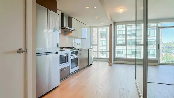 Vancouver, BC V6A 0C5,1618 Quebec ST #701