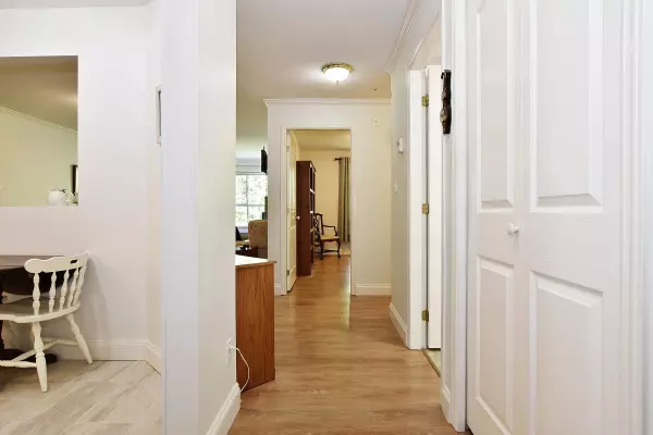 Abbotsford, BC V2T 5P3,2626 Countess ST #208