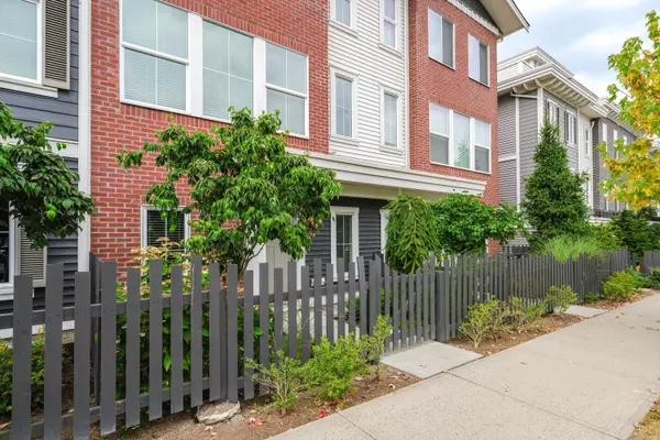 Langley, BC V2Y 4K6,8371 202b ST #6