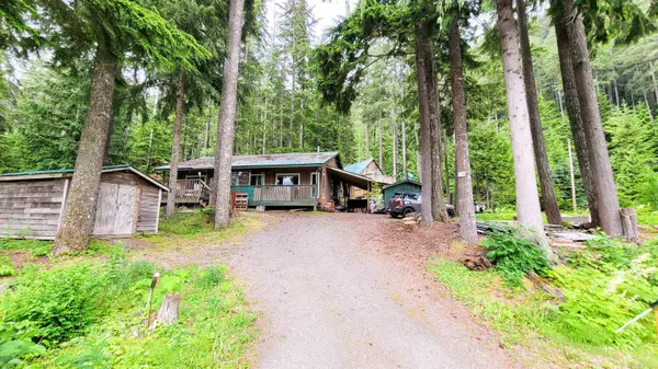 Sunshine Valley, BC V0X 1L5,15001 Root Roundabout RD