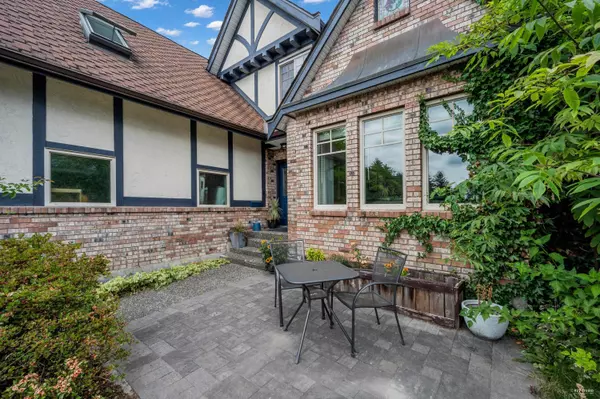 Coquitlam, BC V3K 5T5,2509 Ashurst AVE