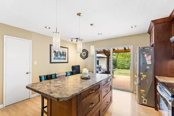 Maple Ridge, BC V2X 2W5,21665 Howison AVE