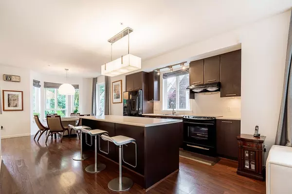 Port Coquitlam, BC V3B 0C7,2418 Avon PL #8