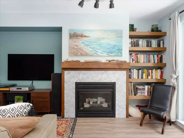 Burnaby, BC V5C 6R9,1203 Madison AVE #7