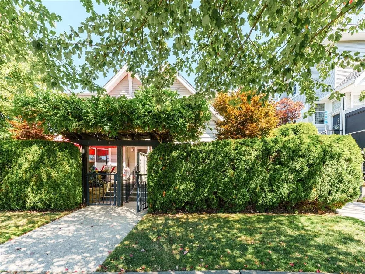 Burnaby, BC V5C 6R9,1203 Madison AVE #7