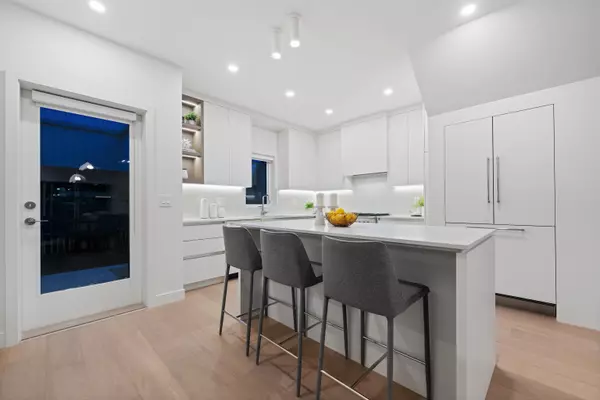Vancouver, BC V5N 2N5,1632 E 21st AVE #2