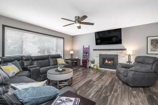 Surrey, BC V3R 5B1,11135 Partridge CRES