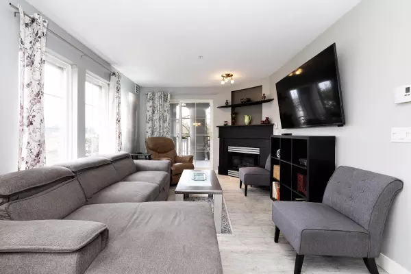 Port Coquitlam, BC V3B 7W9,1669 Grant AVE #203