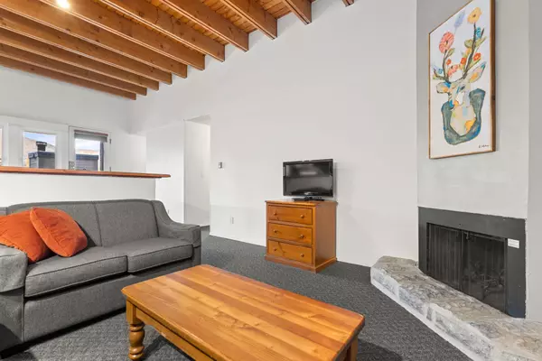 Whistler, BC V8E 1J4,4200 Whistler WAY #513