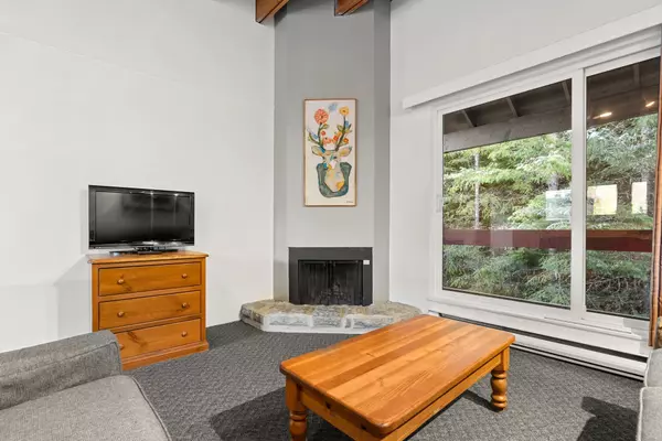 Whistler, BC V8E 1J4,4200 Whistler WAY #513