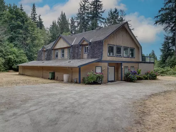 Roberts Creek, BC V0N 2W6,1733 Lower RD