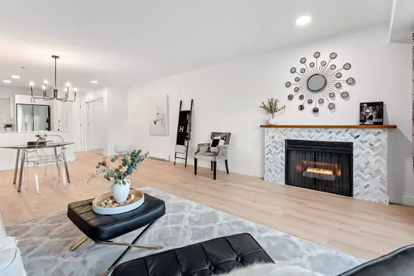 Port Coquitlam, BC V3B 1T4,1570 Prairie AVE #203