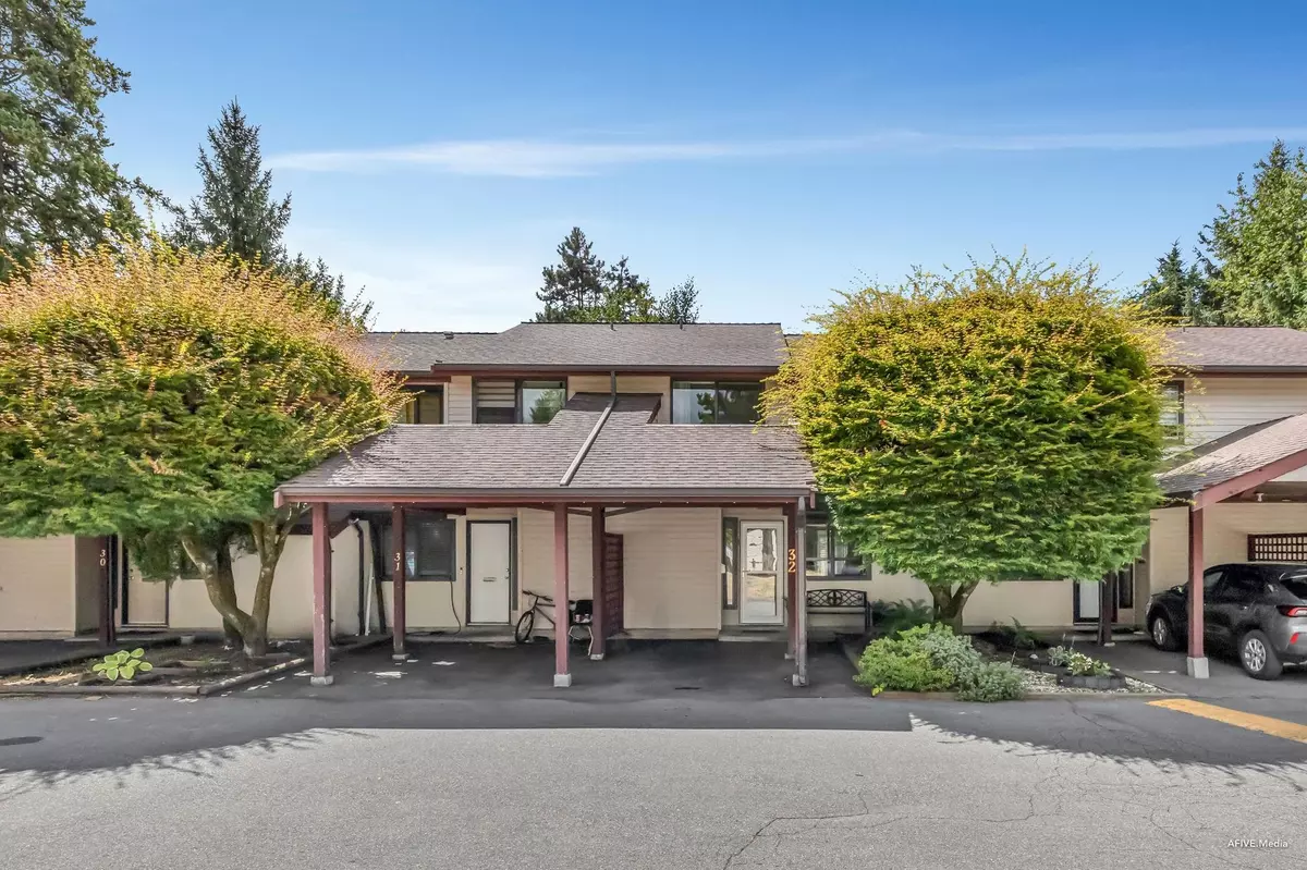Surrey, BC V3W 7E6,13990 74 AVE #32