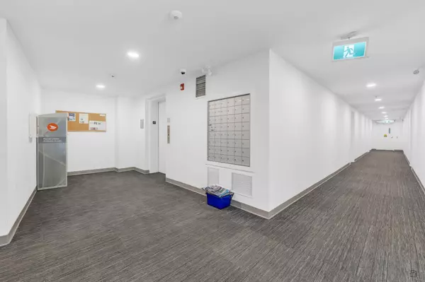 Abbotsford, BC V3S 5J9,33568 George Ferguson WAY #406