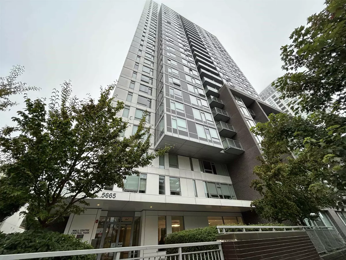 Vancouver, BC V5R 0E4,5665 Boundary RD #613