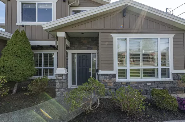 White Rock, BC V4B 4T7,1368 Kent ST