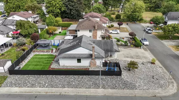 Pitt Meadows, BC V3Y 2C3,19135 117b AVE