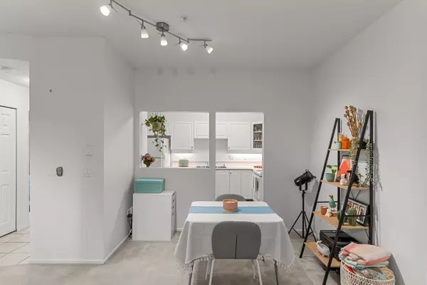 Ladner, BC V4K 2Z9,4745 54a ST #110