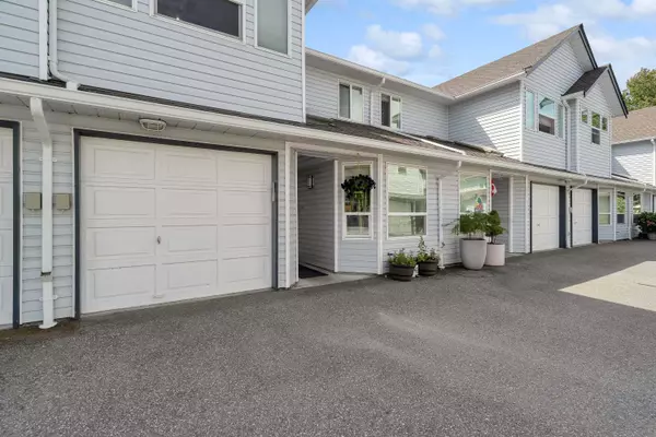 Maple Ridge, BC V2X 0S1,20630 118 AVE #16