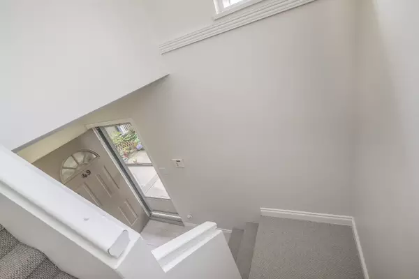 Langley, BC V3A 8G4,5670 208 ST #49