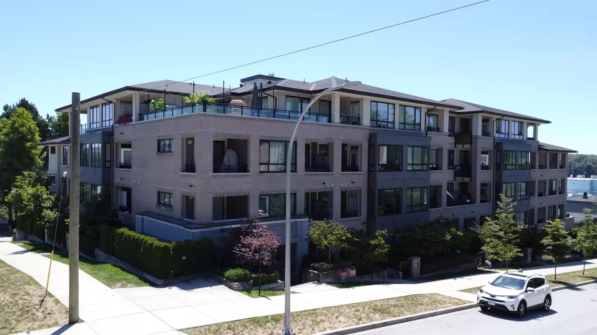 New Westminster, BC V3M 0K5,1306 Fifth AVE #210