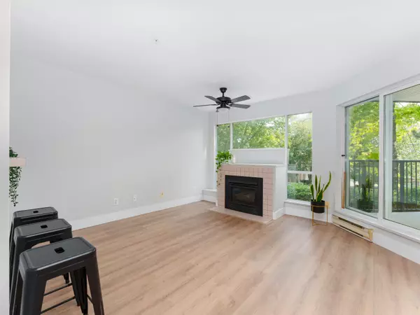 Port Coquitlam, BC V3C 6G6,2429 Hawthorne AVE #208