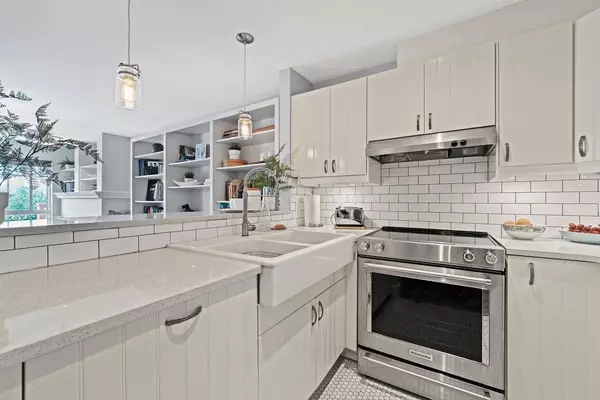 Richmond, BC V7E 6N1,5600 Andrews RD #419