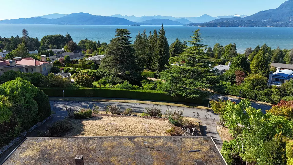 Vancouver, BC V6T 1V1,1512 Western CRES