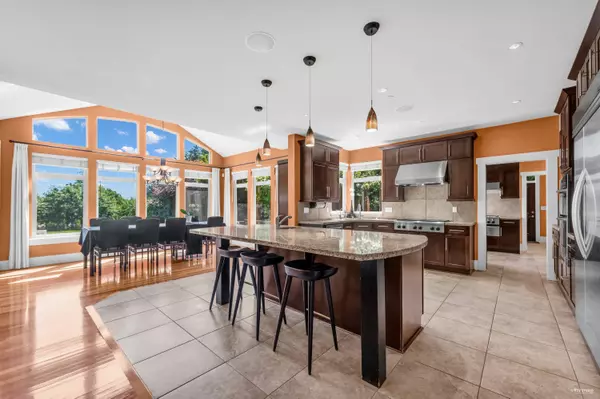 Surrey, BC V3Z 0G4,3372 155 ST