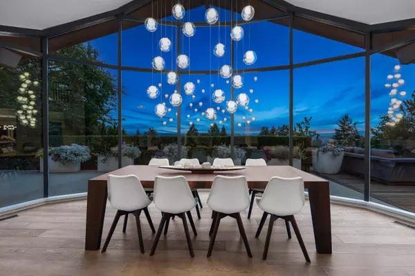 West Vancouver, BC V7W 1A7,4322 Rockridge RD