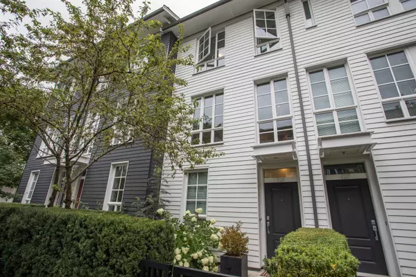 Coquitlam, BC V3J 0E3,528 Foster AVE #128