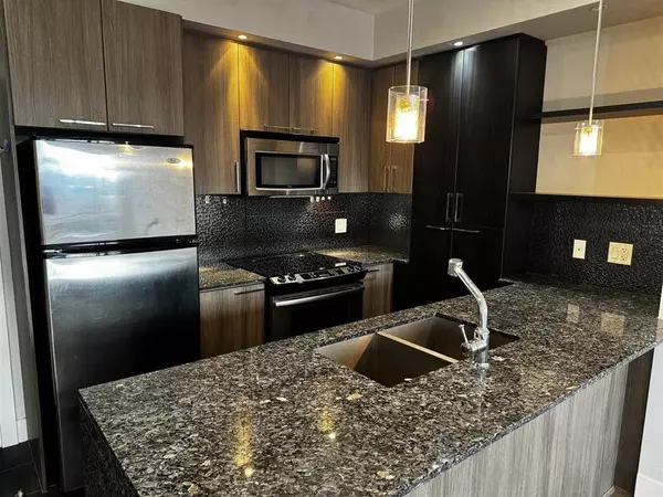 Langley, BC V2Y 0L4,20211 66 AVE #A214