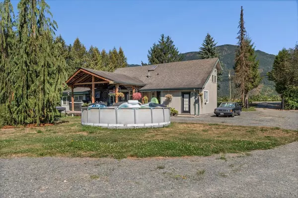 Agassiz, BC V0M 1A1,5610 Lougheed HWY