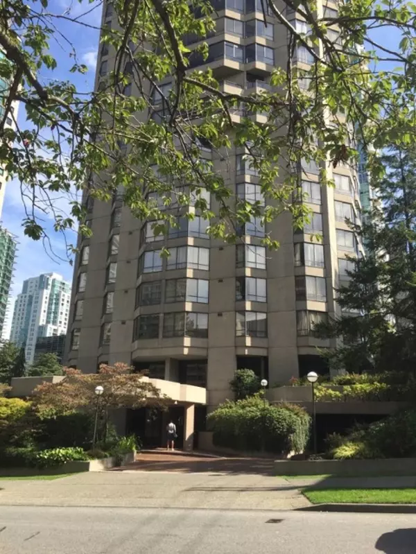 Vancouver, BC V6G 3A7,738 Broughton ST #201
