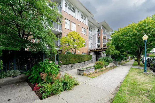 995 W 59th AVE #312,  Vancouver,  BC V6P 6Z2