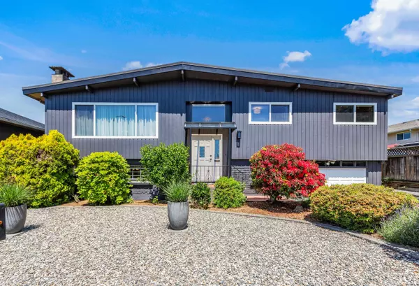 Burnaby, BC V5A 2N3,805 Everett CRES