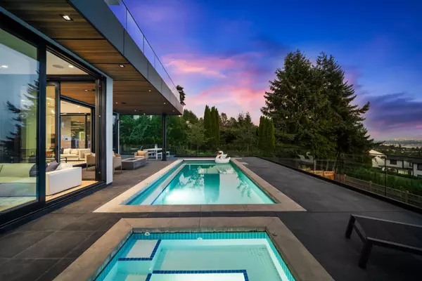 West Vancouver, BC V7S 2M1,1510 Camelot RD