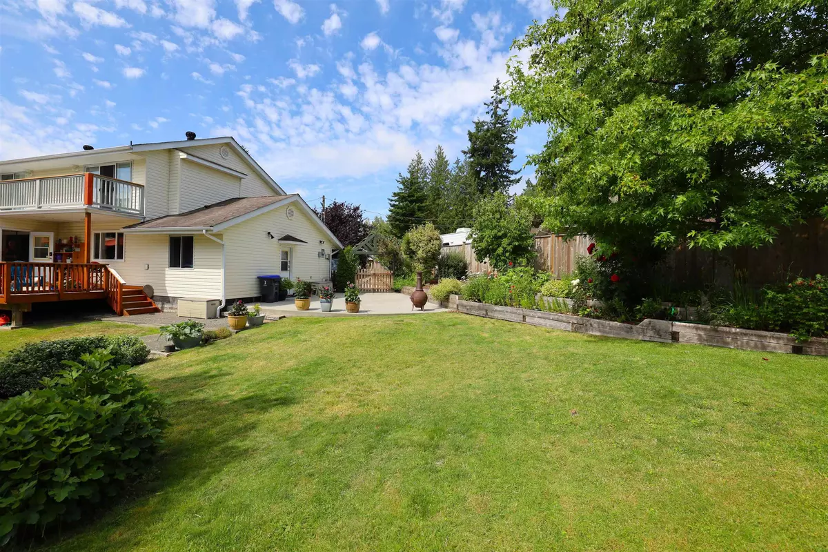 Sechelt, BC V0N 3A0,6318 Picadilly PL