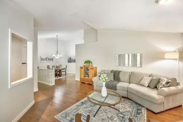 Port Moody, BC V3H 4W6,101 Parkside DR #171