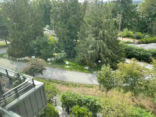 North Vancouver, BC V7L 1G8,707 E 3rd ST #308