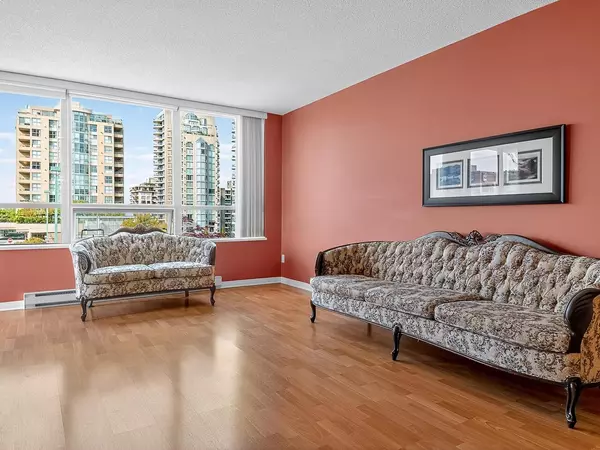 New Westminster, BC V3L 5V2,612 Sixth ST #607