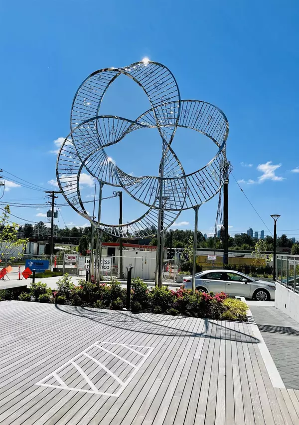 Burnaby, BC V5C 0M2,2351 Beta AVE #1605