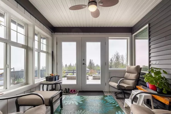 Sechelt, BC V7Z 0N7,6267 Apollo RD